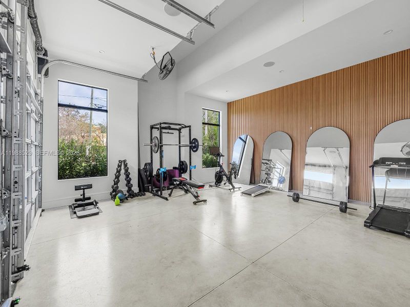 Community amenities in , Palmetto Bay (Image 33).