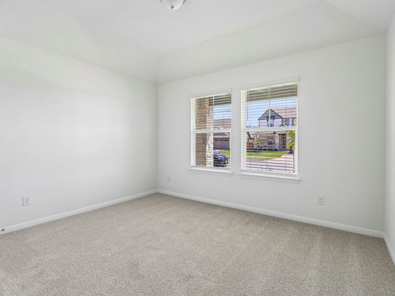 Spacious, unfurnished interior of a new home in Colony at Cole Springs - Boulevard Collection, Buda (Image 12).