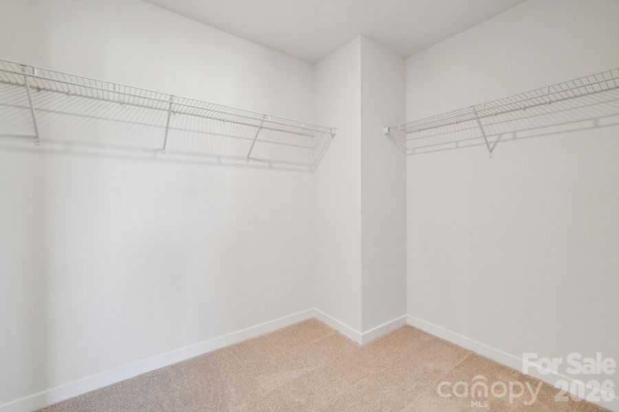 Spacious, unfurnished interior of a new home in Clark Creek Landing, Lincolnton (Image 13).