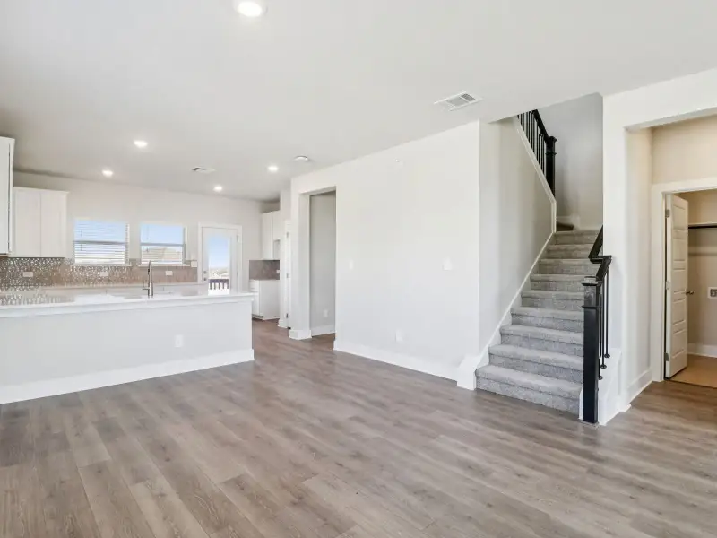 Spacious, unfurnished interior of a new home in Legendary Trails - Premier Series, Cibolo (Image 16).