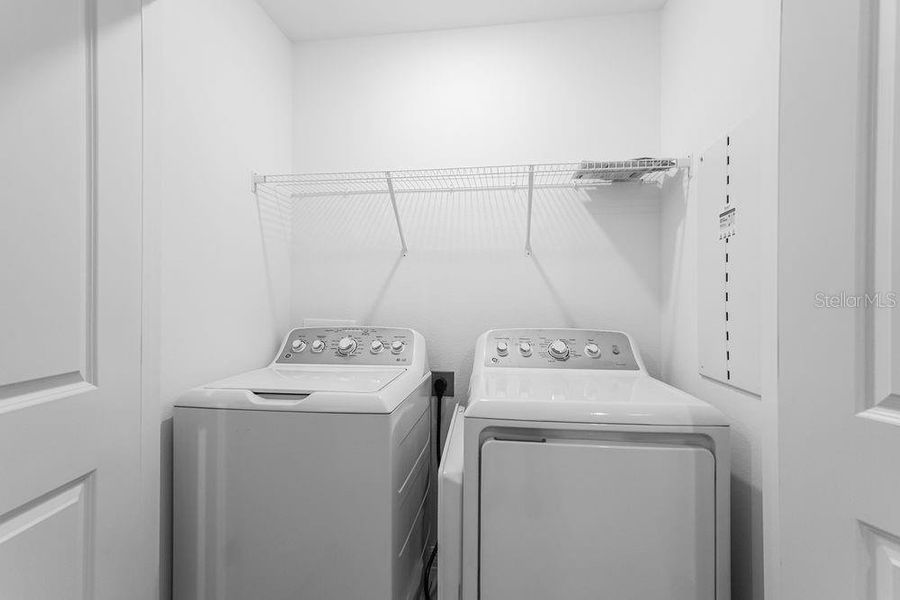 Close-up of interior finishes inside a home in Waterstone Townhomes, Groveland (Image 18).