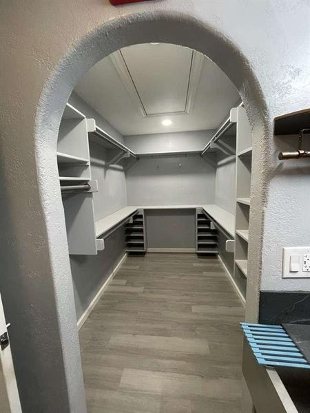 Image 32 of a home in .