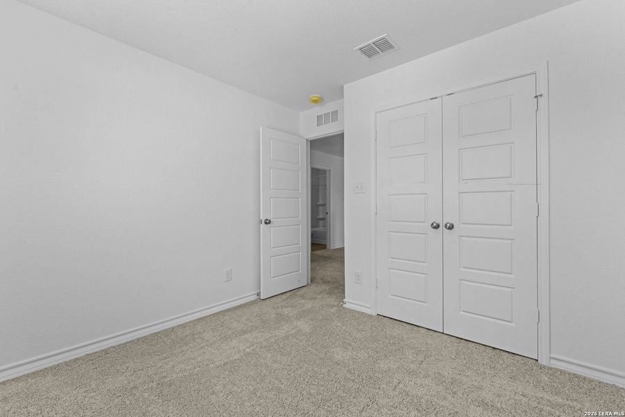 Spacious, unfurnished interior of a new home in Corley Farms, Boerne (Image 16).