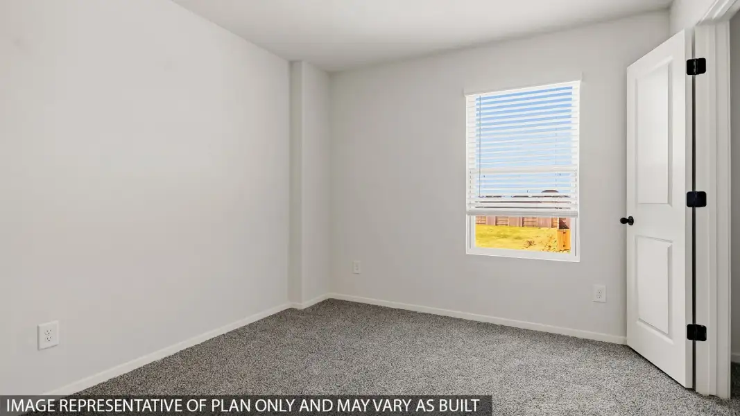 Spacious, unfurnished interior of a new home in Sunterra, Katy (Image 20).