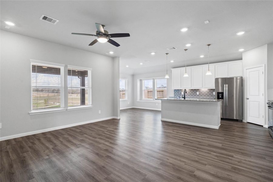 Spacious, unfurnished interior of a new home in Montgomery Ridge, Montgomery (Image 23).