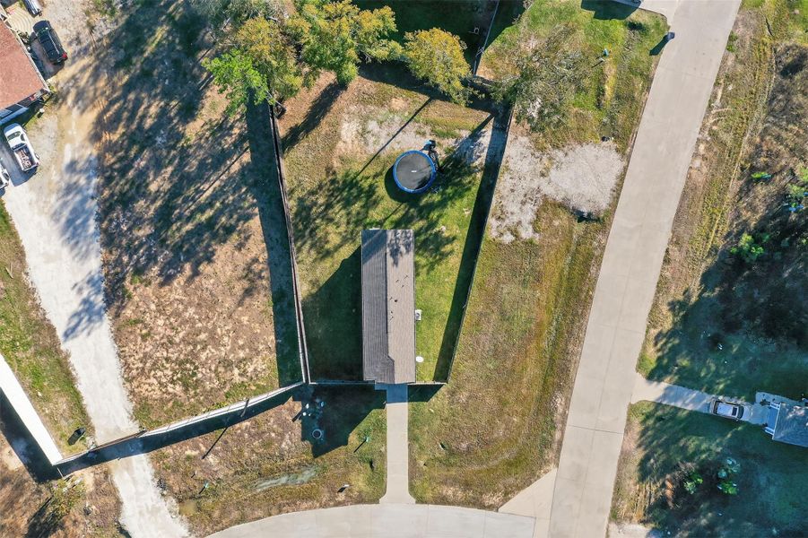 Image 6 of a home in . Image 6 of a home in .