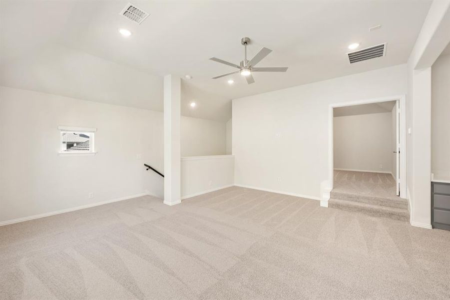 Spacious, unfurnished interior of a new home in Union Park Classic 60, Little Elm (Image 27). Spacious, unfurnished interior of a new home in Union Park Classic 60, Little Elm (Image 27).