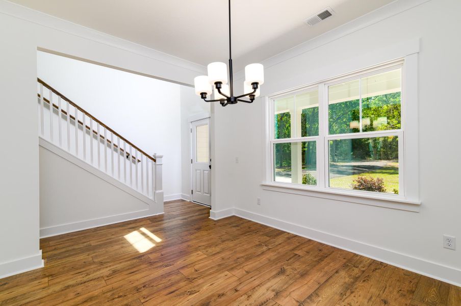 Spacious, unfurnished interior of a new home in , Charleston (Image 34).