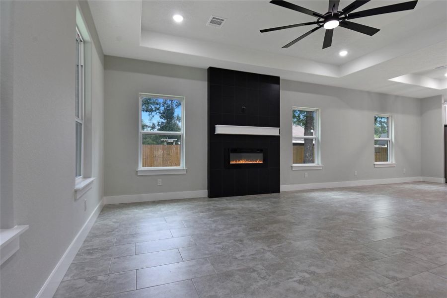Spacious, unfurnished interior of a new home in , Conroe (Image 10). Spacious, unfurnished interior of a new home in , Conroe (Image 10).
