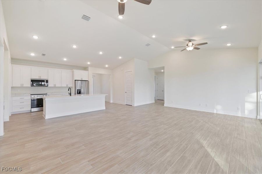 Spacious, unfurnished interior of a new home in Cape Coral, Cape Coral (Image 16). Spacious, unfurnished interior of a new home in Cape Coral, Cape Coral (Image 16).