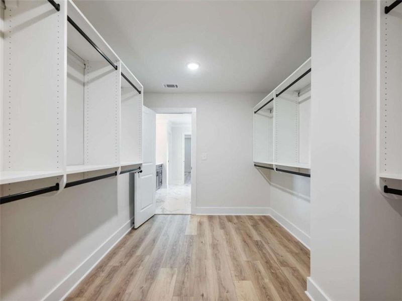 Spacious, unfurnished interior of a new home in , Buford (Image 37). Spacious, unfurnished interior of a new home in , Buford (Image 37).