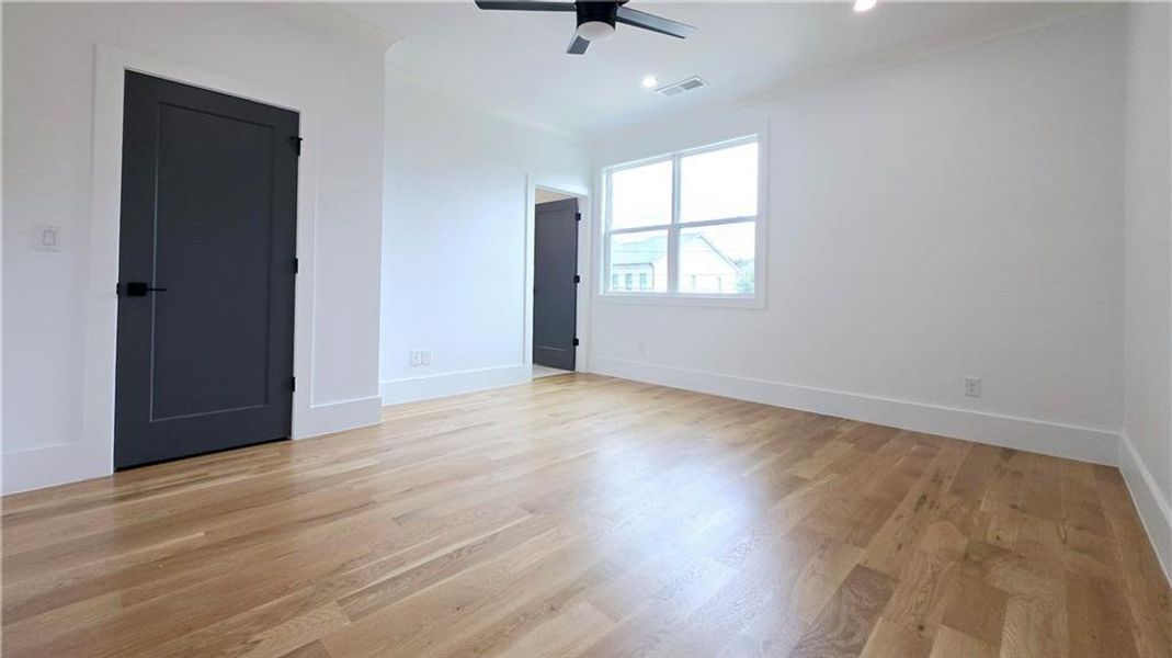 Spacious, unfurnished interior of a new home in , Atlanta (Image 21). Spacious, unfurnished interior of a new home in , Atlanta (Image 21).