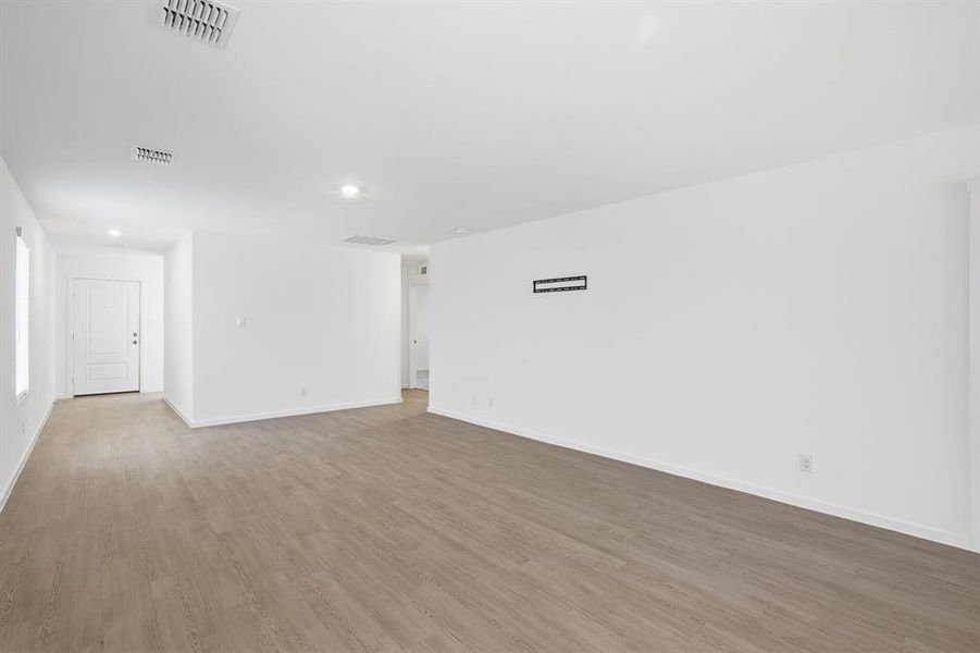 Spacious, unfurnished interior of a new home in Falcon Heights, Forney (Image 15).