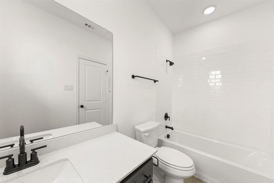 20. 717 Kerrville - 2ND Bath 20. 717 Kerrville - 2ND Bath