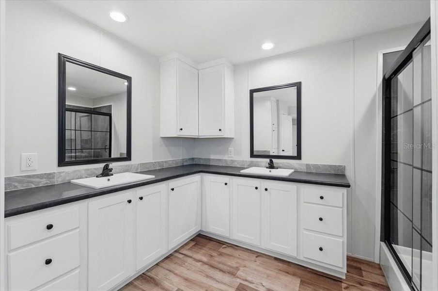 Furnished interior view inside a new home in , Zephyrhills (Image 12).