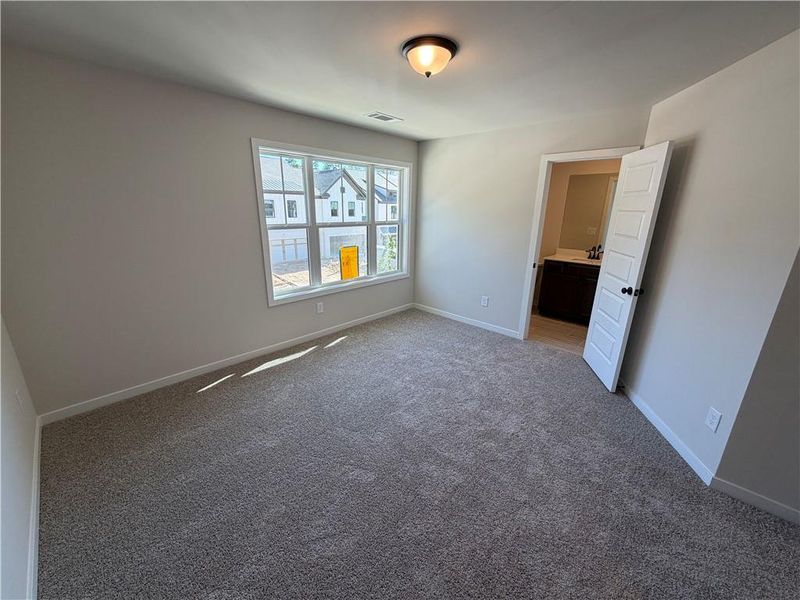 Spacious, unfurnished interior of a new home in Millstone at Mundy Mill, Gainesville (Image 23).