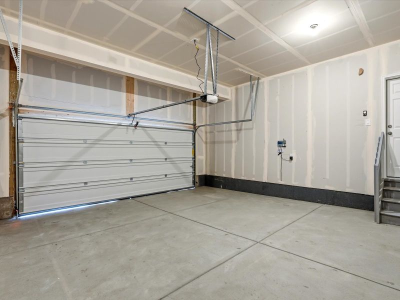 Spacious, unfurnished interior of a new home in Poudre Heights: The Lakes Collection, Windsor (Image 20).