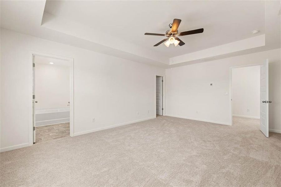 Spacious, unfurnished interior of a new home in Shoal Creek, Hampton (Image 11).