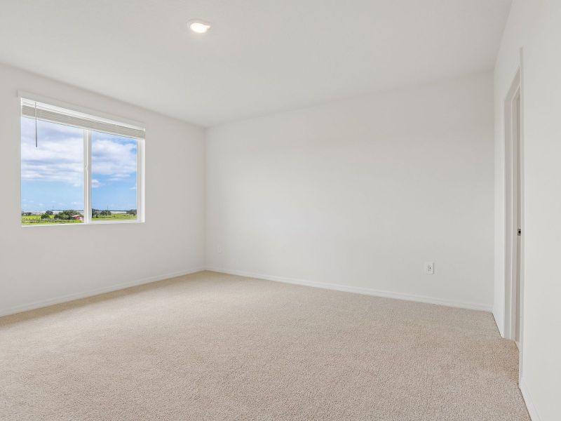 Spacious, unfurnished interior of a new home in Benton Hills - Classic Series, Brooksville (Image 17).