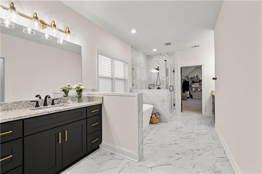 Furnished interior view inside a new home in , Winston (Image 19).