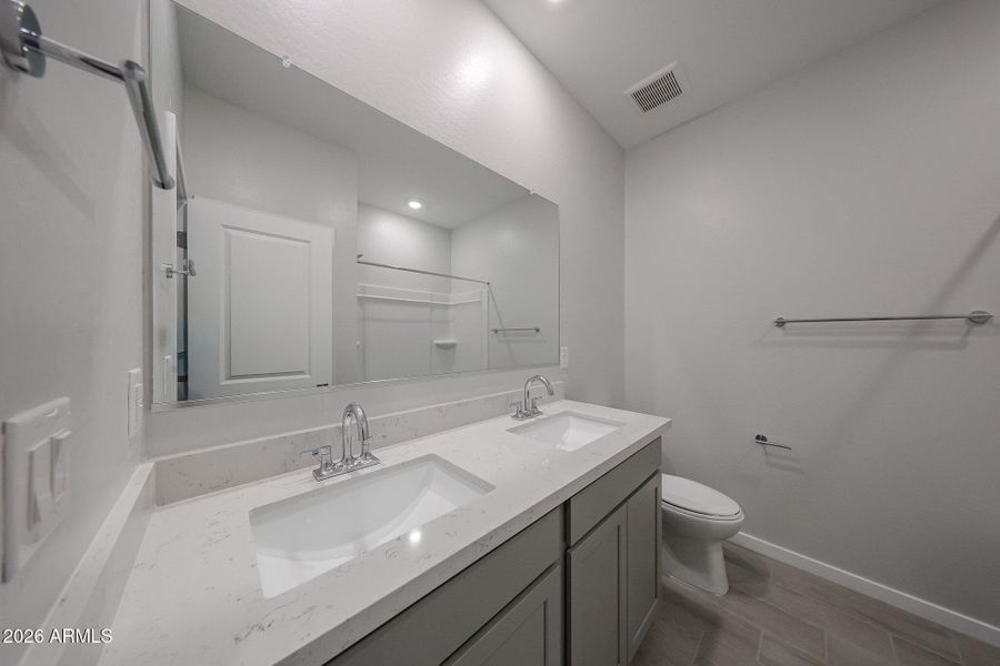 22_Lakes-RED_Erie_New-Construction_Maric