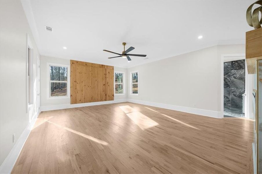 Spacious, unfurnished interior of a new home in , Gainesville (Image 27).