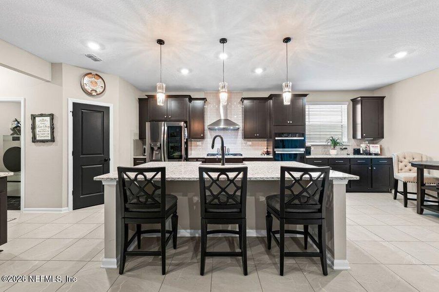 Furnished interior view inside a new home in , Middleburg (Image 36).