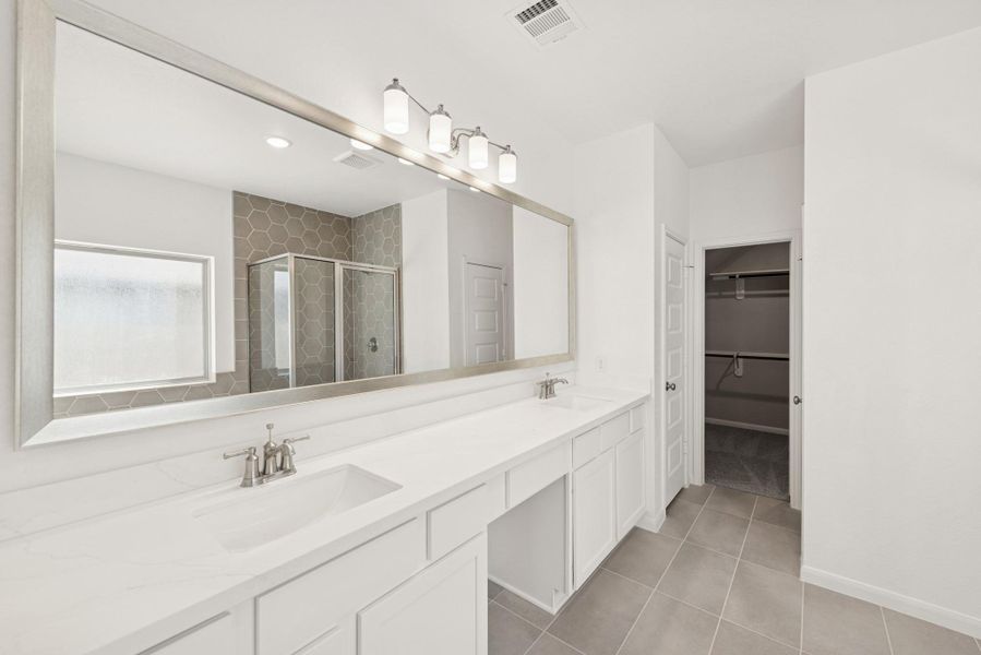 Relaxing owner's bath