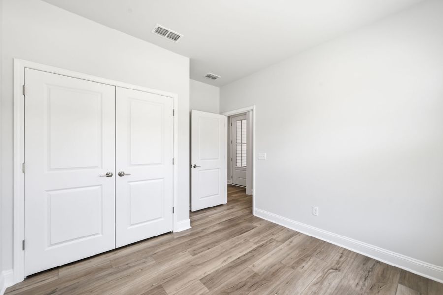 Spacious, unfurnished interior of a new home in Oakleaf Chase, Blythewood (Image 29). Spacious, unfurnished interior of a new home in Oakleaf Chase, Blythewood (Image 29).