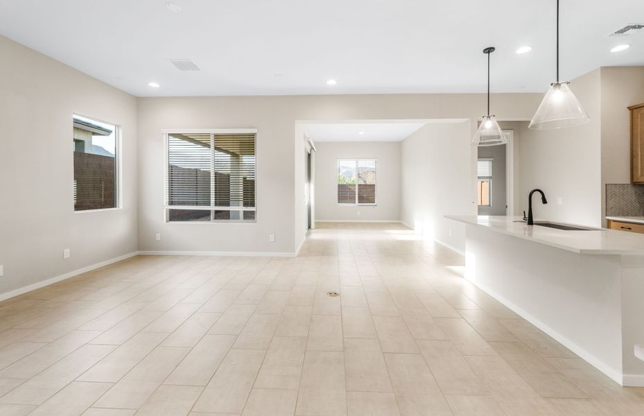 Spacious, unfurnished interior of a new home in Regent Hills - Meadow Series, Buckeye (Image 17). Spacious, unfurnished interior of a new home in Regent Hills - Meadow Series, Buckeye (Image 17).