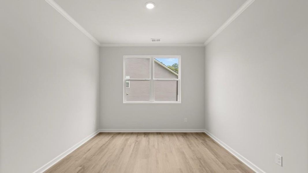 Spacious, unfurnished interior of a new home in Northwoods at Mirror Lake, Villa Rica (Image 16).