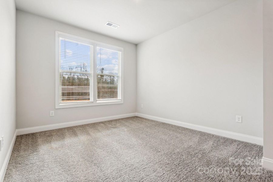 Spacious, unfurnished interior of a new home in Glenhurst, Matthews (Image 25).