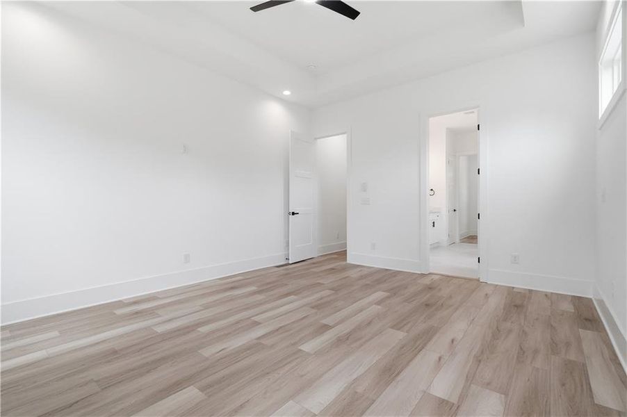Spacious, unfurnished interior of a new home in , Jefferson (Image 62).