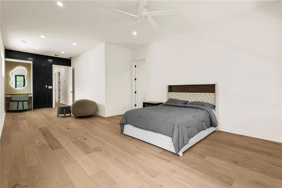 Furnished interior view inside a new home in , Atlanta (Image 12).