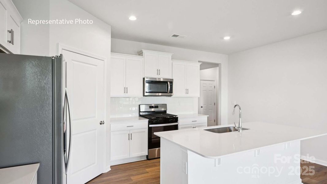 Furnished interior view inside a new home in Brandon Creek, Gastonia (Image 6).