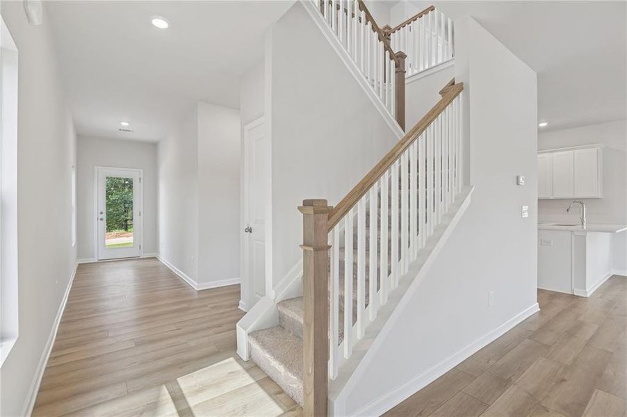 Spacious, unfurnished interior of a new home in Magnolia Trace, Flowery Branch (Image 25).
