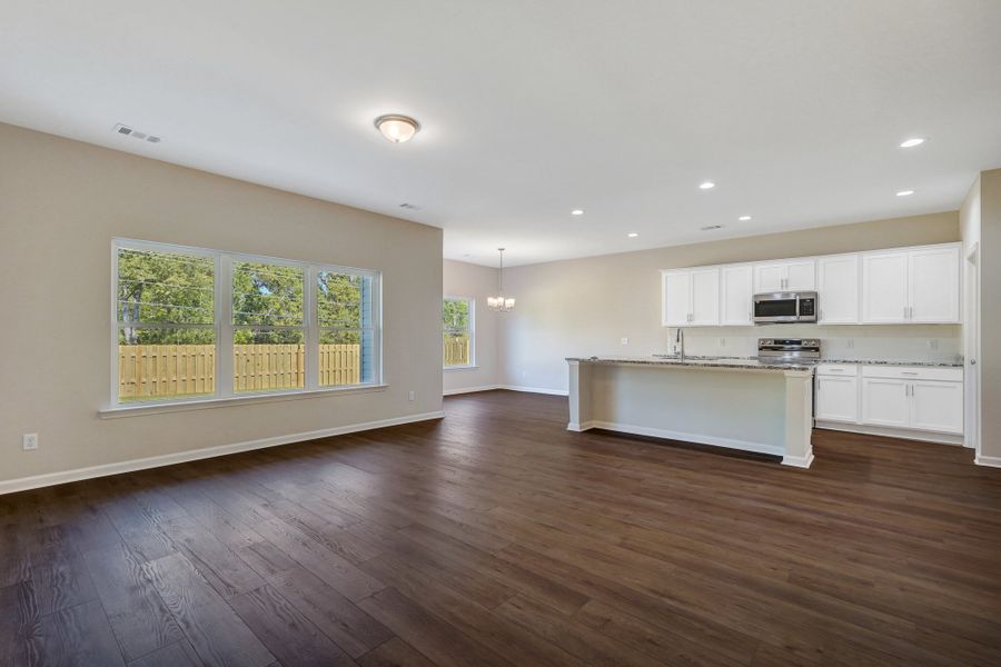 Spacious, unfurnished interior of a new home in Heritage at New Riverside, Bluffton (Image 21).