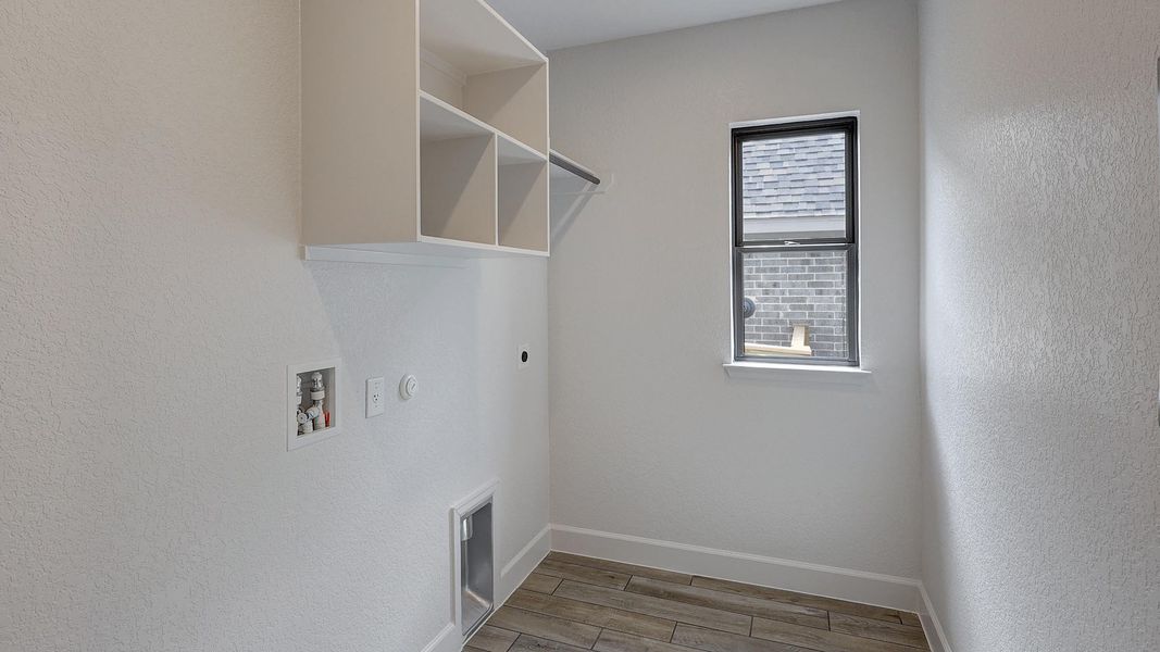Spacious, unfurnished interior of a new home in Arcadia Ridge, San Antonio (Image 25).