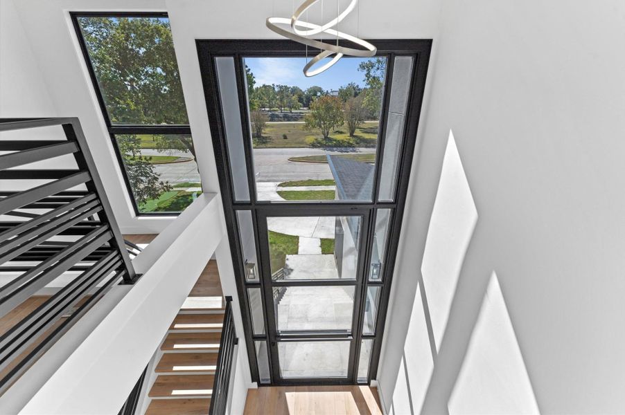 Spacious, unfurnished interior of a new home in , Houston (Image 22).