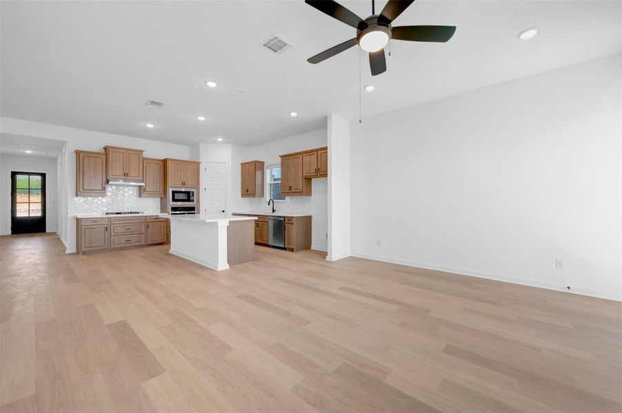 Image 38 of a home in Heritage.