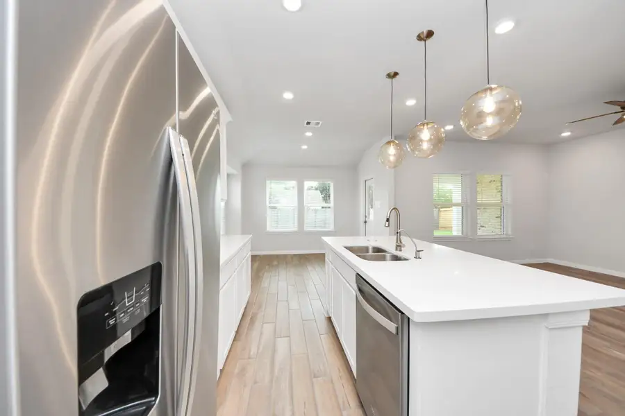 Furnished interior view inside a new home in Sunrise Cove: Landmark Collection, Texas City (Image 11).