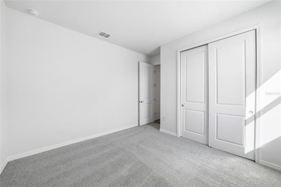 Spacious, unfurnished interior of a new home in Turnleaf, Punta Gorda (Image 20).