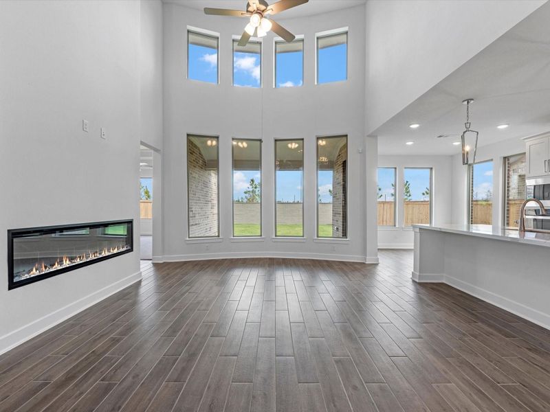 Representative image. Features, specifications, selections and colors may vary.