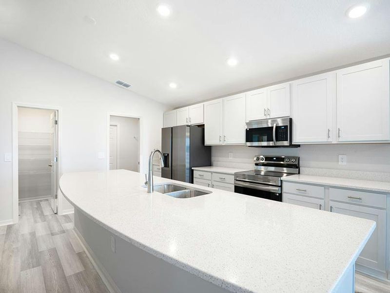 Raychel Raychel