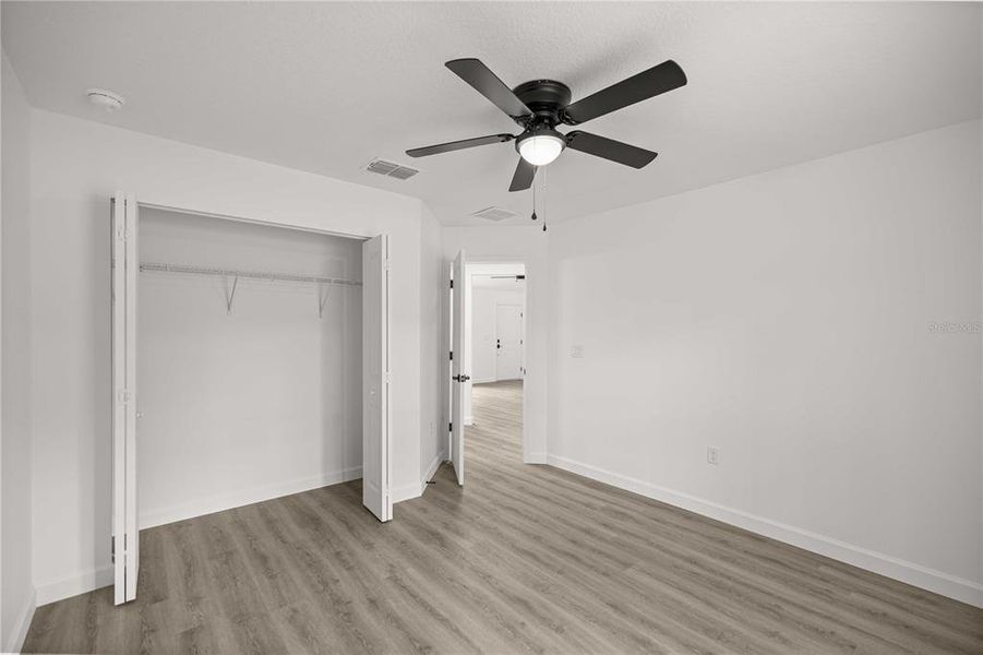 Spacious, unfurnished interior of a new home in , Dunnellon (Image 19).