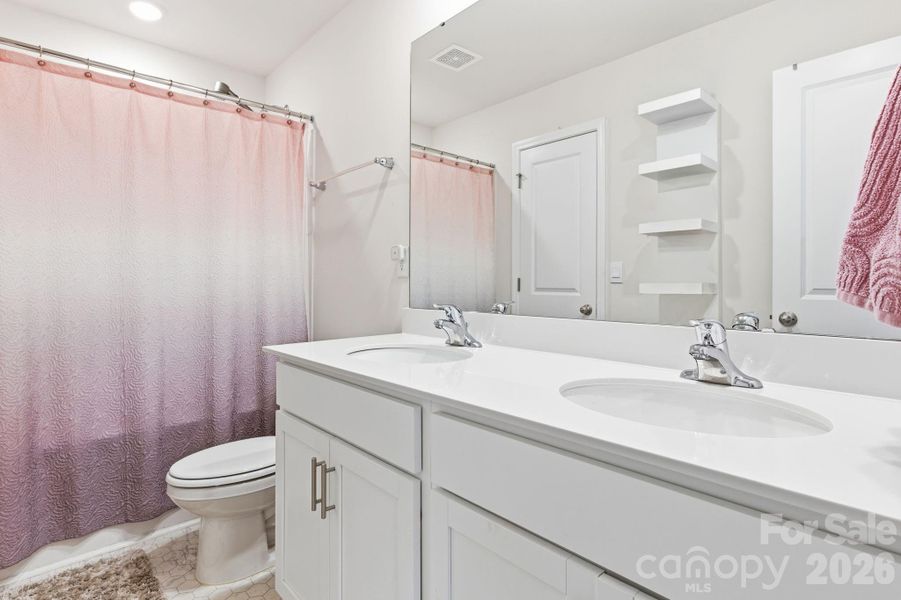 Additional Upstairs Shared Full Bathroom