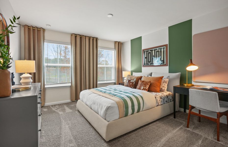 Representative furnished interior of a home built from the Hampton by Pulte Homes in The Retreat at Carolina Ridge, Harrisburg (Image 20).
