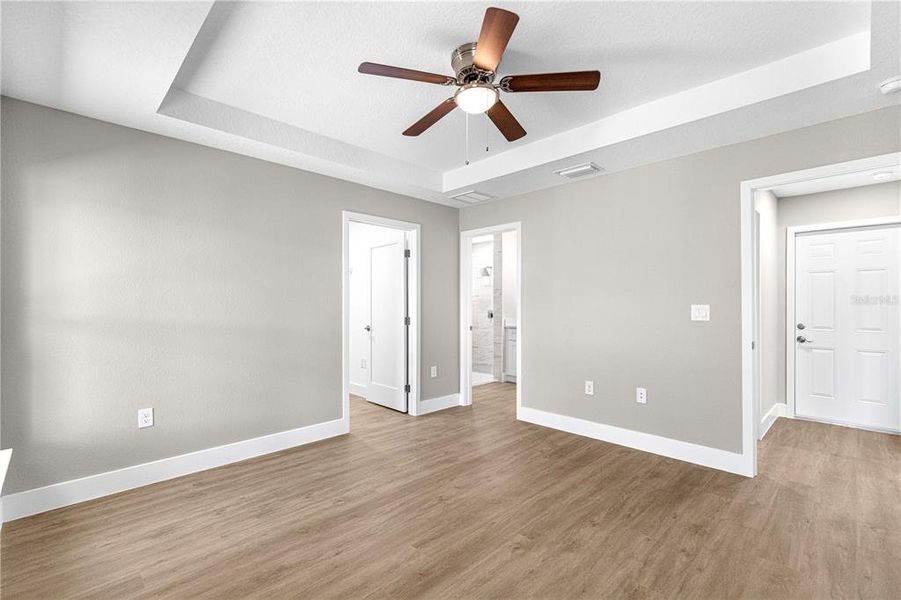 Spacious, unfurnished interior of a new home in , Ocklawaha (Image 26).