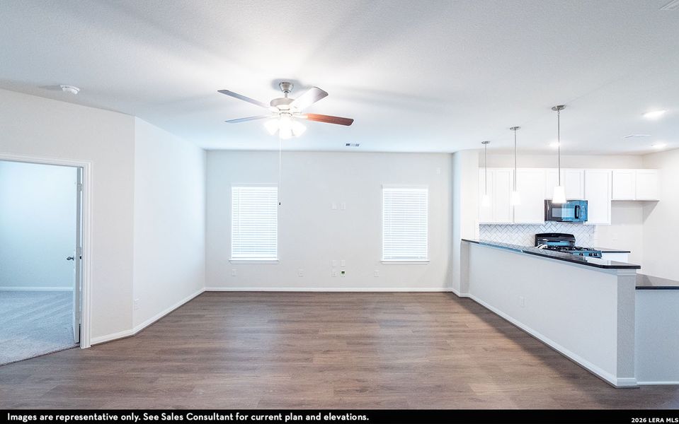 Spacious, unfurnished interior of a new home in Mesa Vista, Von Ormy (Image 7).