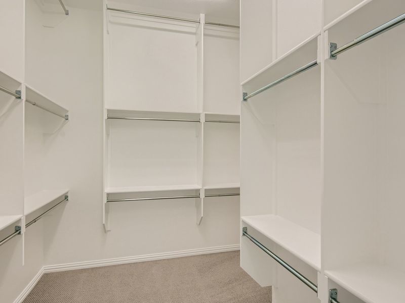 Plan 1521 Main Closet Representative Photo